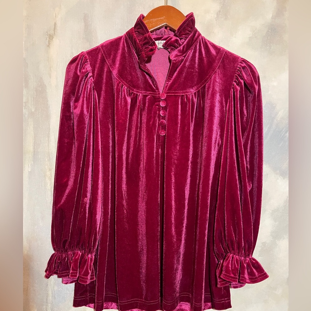 💫Velvet High Ruffle Top💫 - Picture 11 of 14